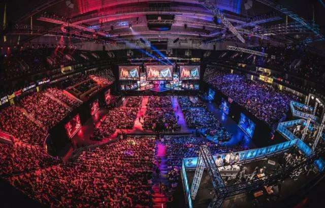 英雄联盟比赛：英雄联盟S10入围赛，LGD奋起挺进下一轮