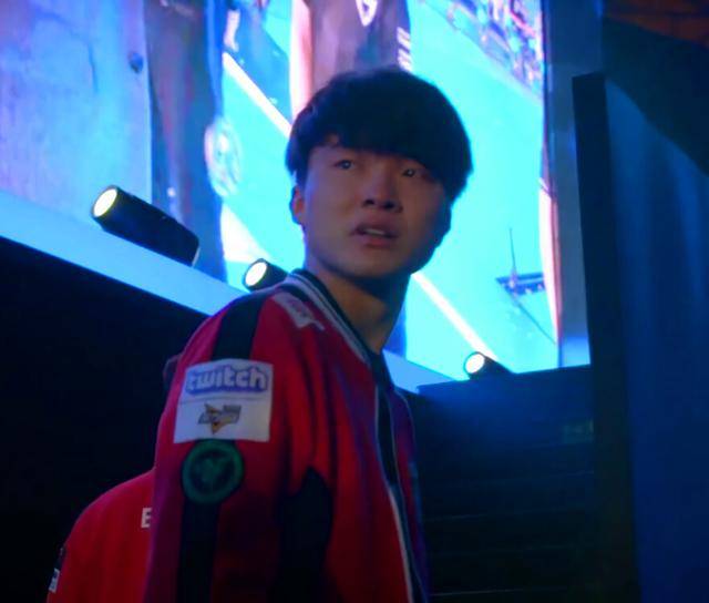 JD Gaming Crush FunPlus Phoenix , Invictus Gaming Defeat Ninjas in Pyjamas