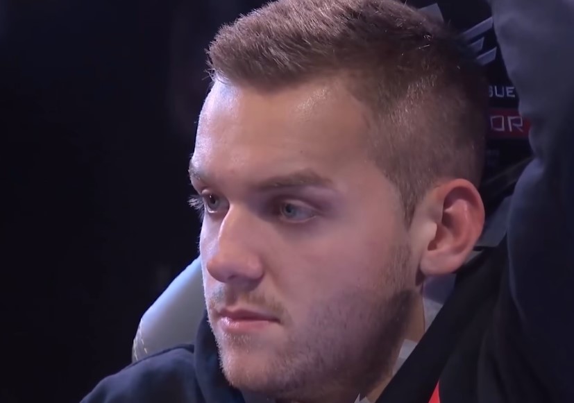 LNG Esports 和 FunPlus Phoenix 在 LPL Split 2 2025 中取得胜利